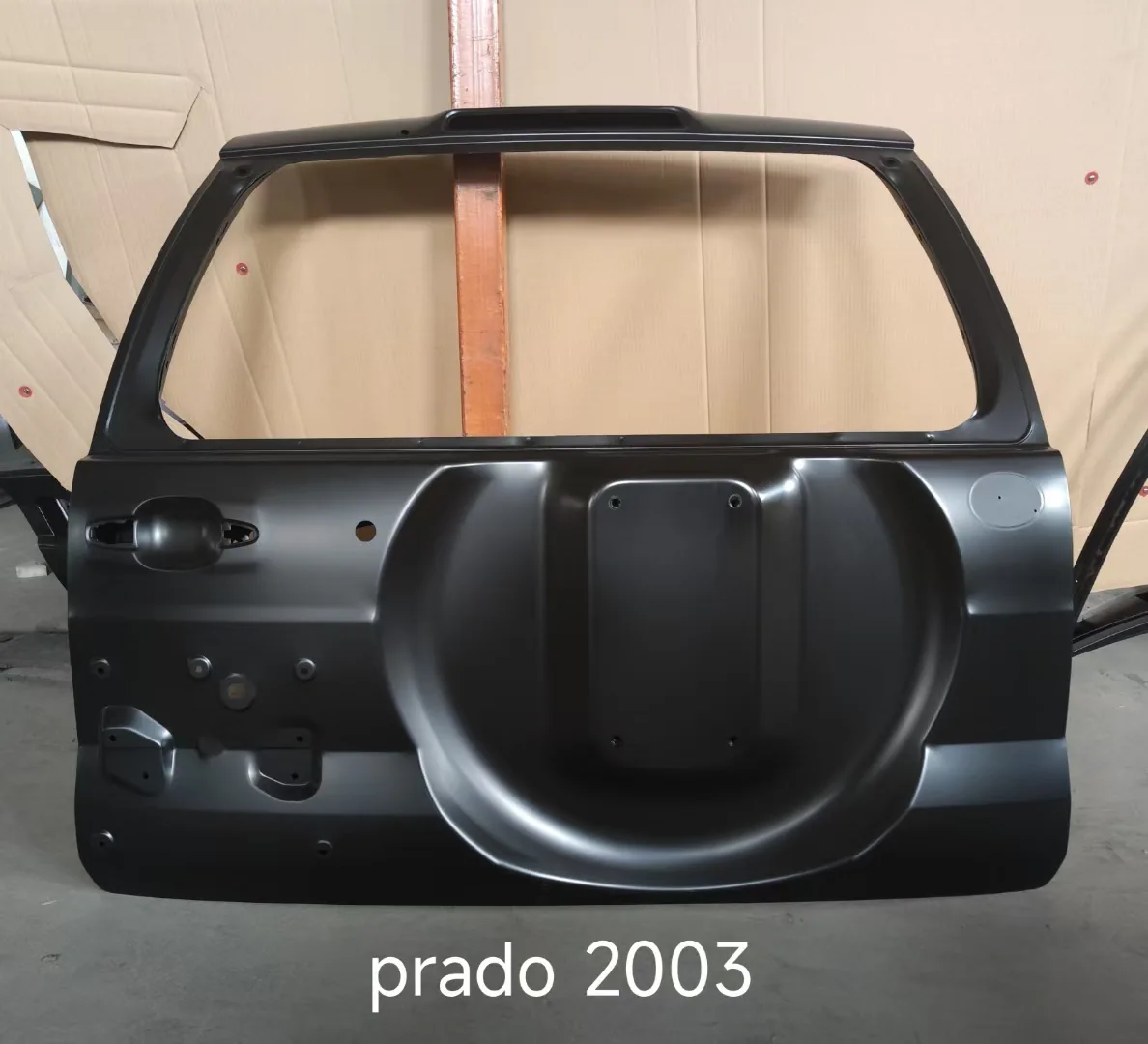 Tailgate — exterior (vehicle fitment unverified)